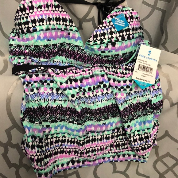 Free country - Picture 1 of 5